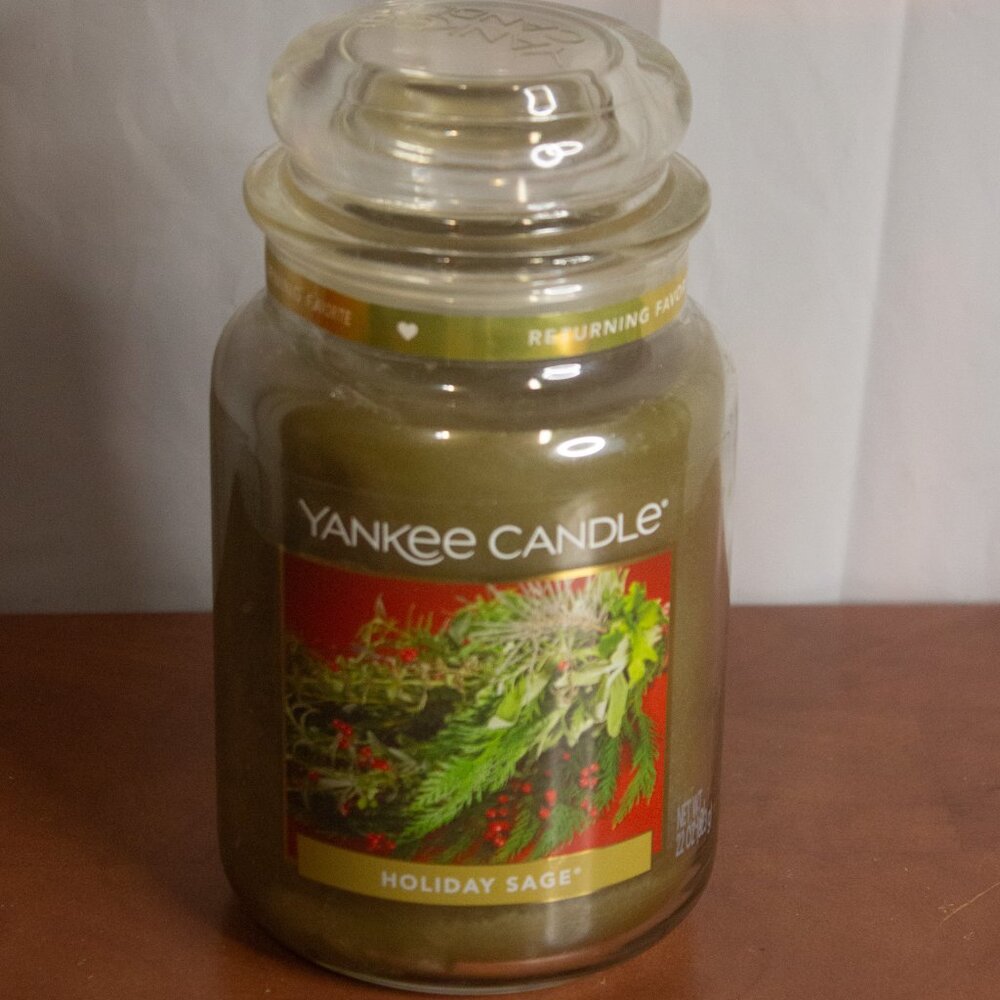 Yankee Candle Returning Favorite Holiday Sage 22 Ounce Candle